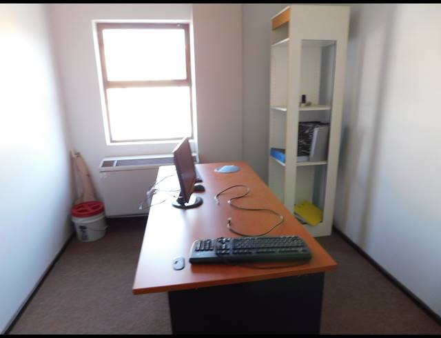 750M² OFFICE FOR SALE IN FERNDALE